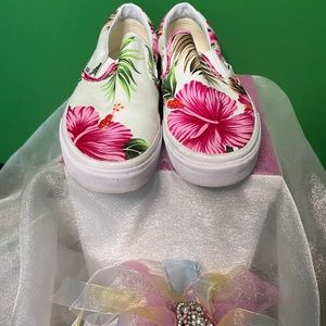 women's van's size 7